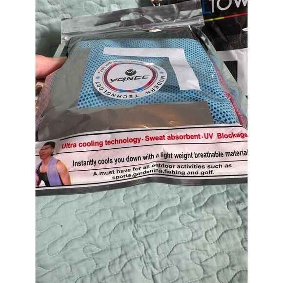 CoolTowel Cooling Towel Set Blue & Black 2-Pack - Picture 2 of 5